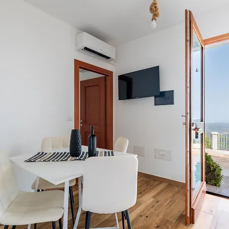 Casa S'essia De Su Santu