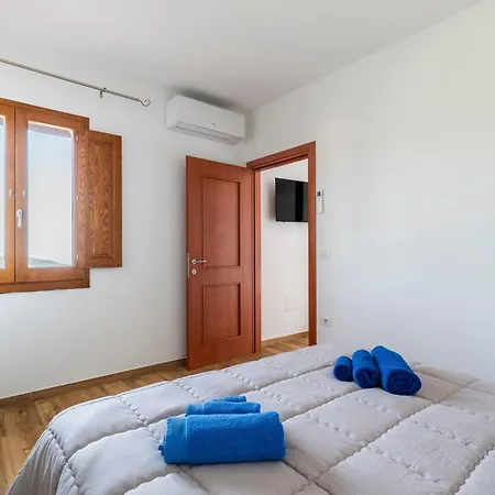 בית נופש Casa S'essia De Su Santu Jerzu