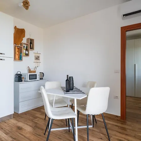 Casa S'essia De Su Santu Holiday home