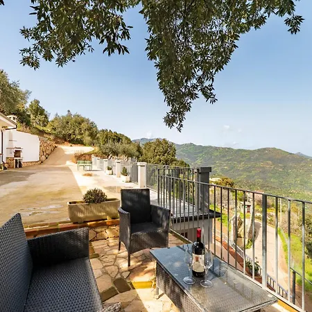 Casa de Férias Casa S'essia De Su Santu *