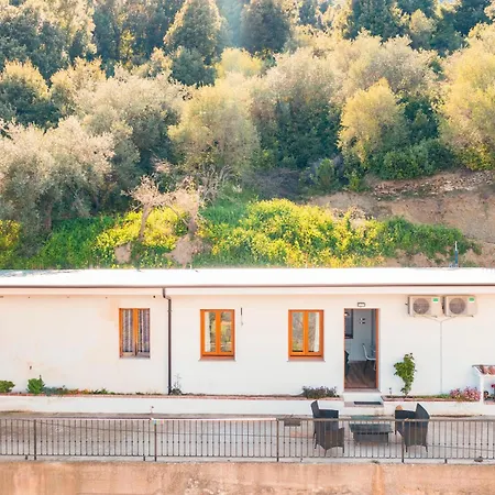 Casa de Férias Casa S'essia De Su Santu Jerzu